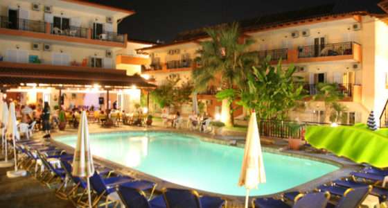 Sarantis_hotel_haklidiki