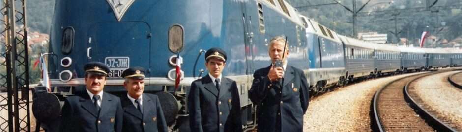 Titov Plavi voz