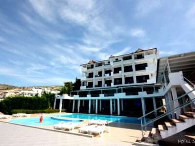 hotel selvia saranda