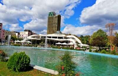 Tirana centrealni park