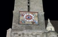 Transilvanija - Drakulin zamak - Bukurešt putovanje - Sat na crkvi u Brašovu
