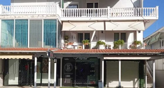 vila-Giorgos-Paralia-spolja