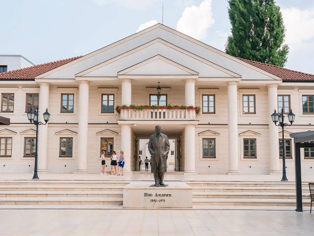 visegrad-i-krstarenje-drinom